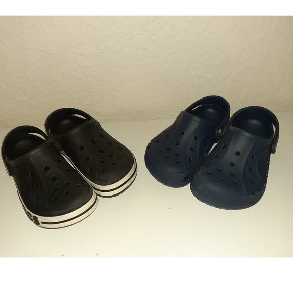 CROCS Baya Boys Lot of 2 Black Blue Clogs Mules size J2 (Juniors 2) GUC - Picture 1 of 11